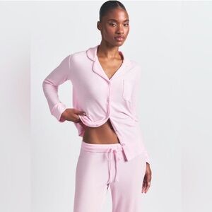 Skims sleep pj set in bloom brand new with tags. 2 piece set comes brand new